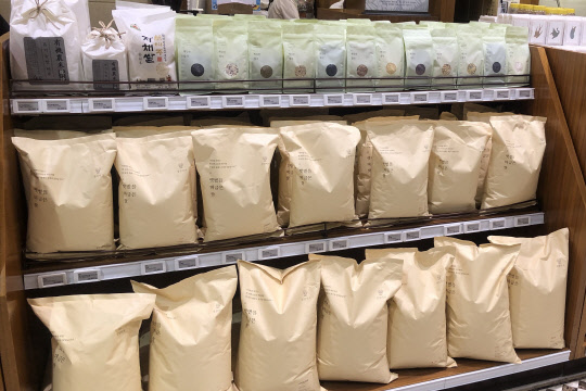 신세계백화점이 프리미엄 쌀 시장 강화에 나선다. <신세계 제공>